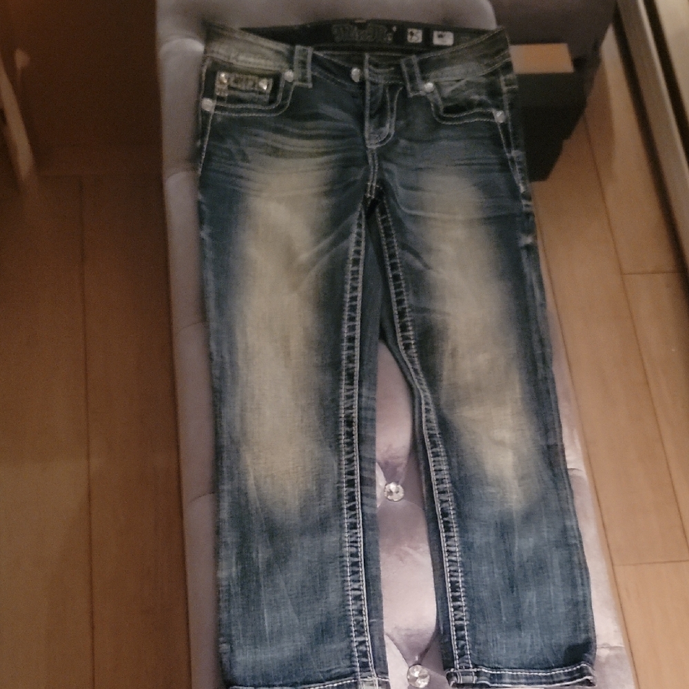 Miss Me Cropped Jeans With Bling Pockets. Size 25 Waist. BN!
